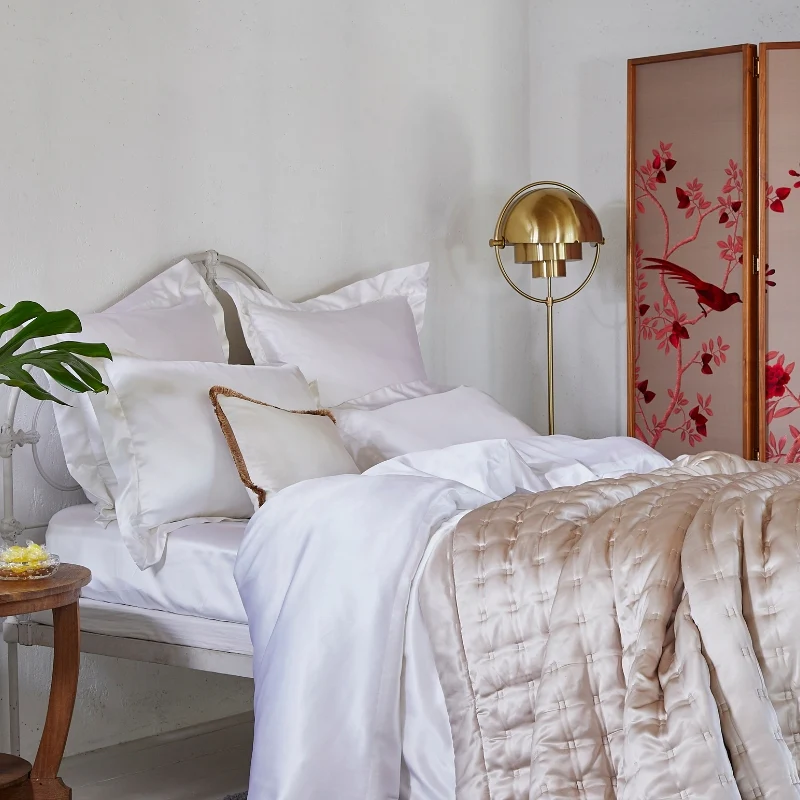 Windsor Silk Cushion Blush - Image 3